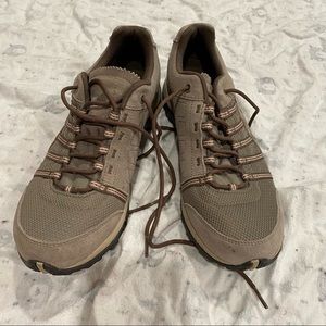 Columbia Women’s hiking shoes